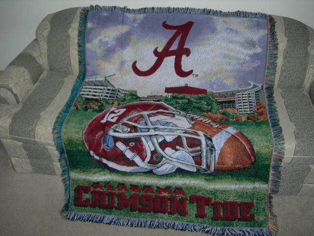   Crimson Tide Tapestry Throw Gift Blanket NCAA Football Tean Logo NIP
